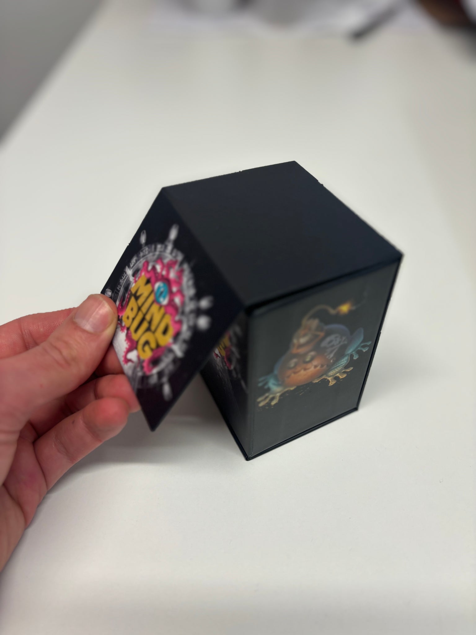 Mindbug: Magnetic Storage Box - Black Portal Design