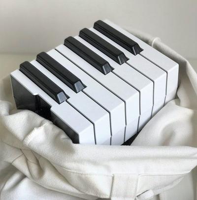 Lord of the Chords: The Geekiest, Punniest Music Theory Card Game (Complete Edition)