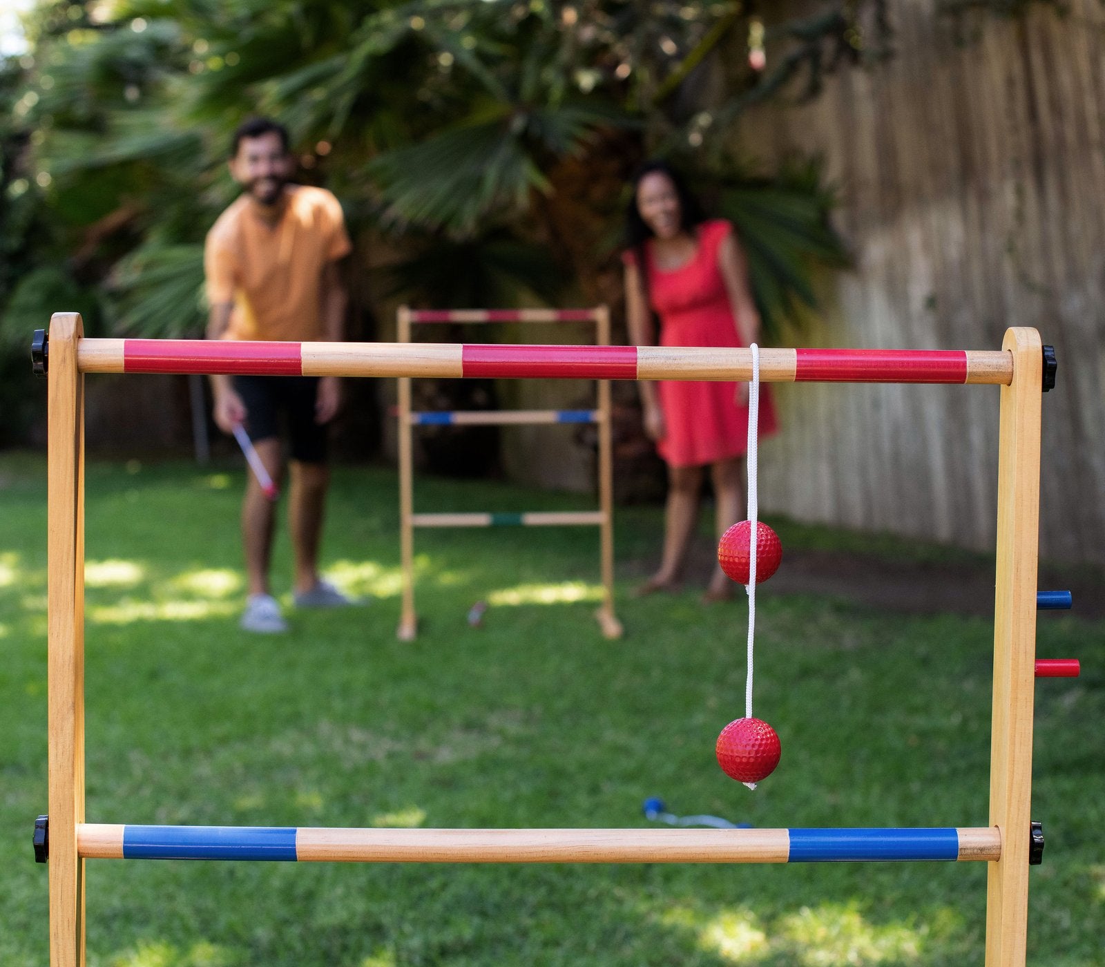 Ladder Toss - Double Ladder Ball Game