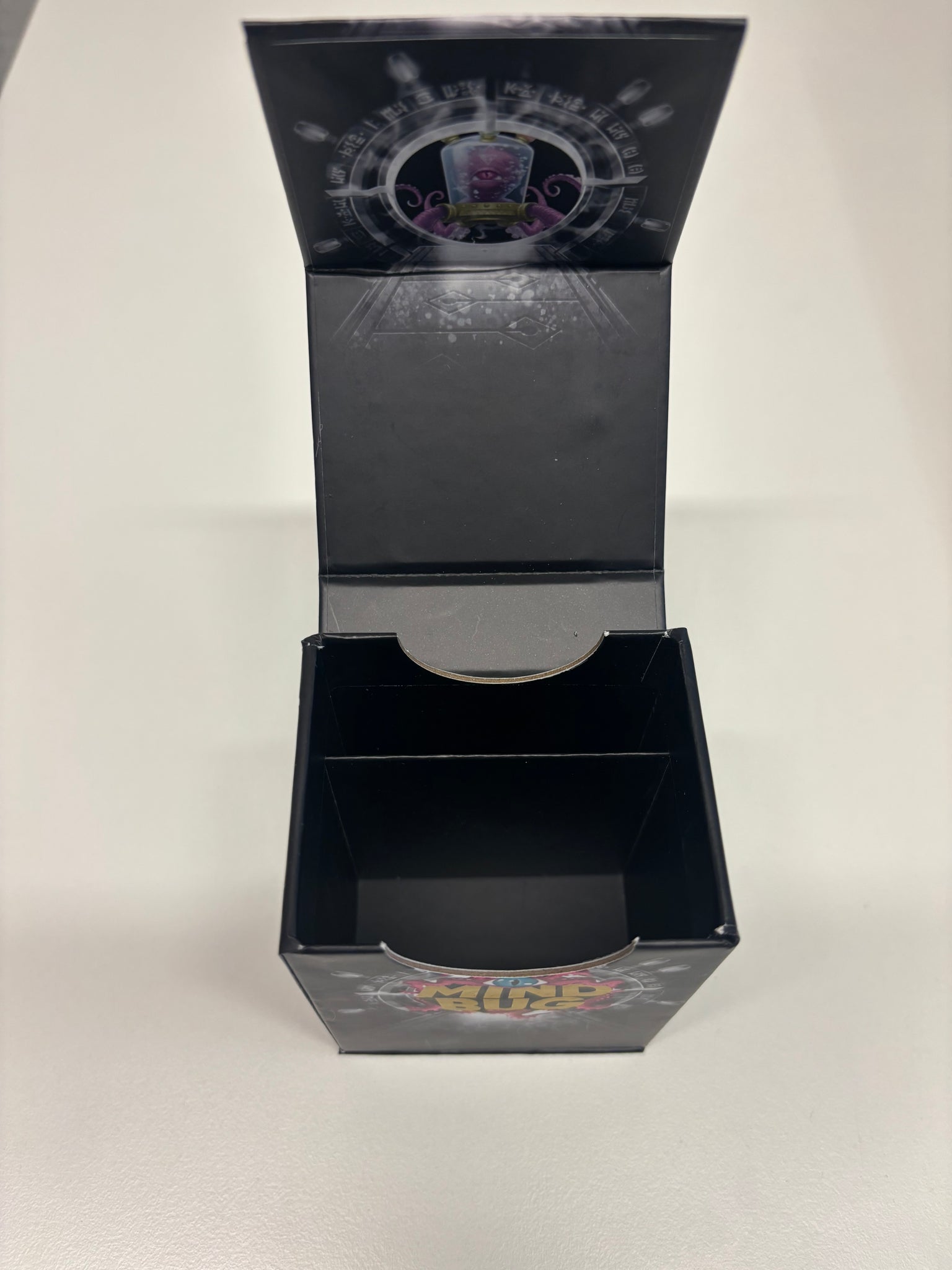 Mindbug: Magnetic Storage Box - Black Portal Design