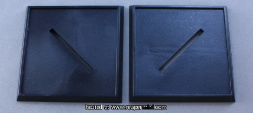Reaper Miniatures - 40mm Square Plastic Base (10)