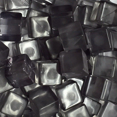 8mm Plastic Cubes: Set of 20 (Black)
